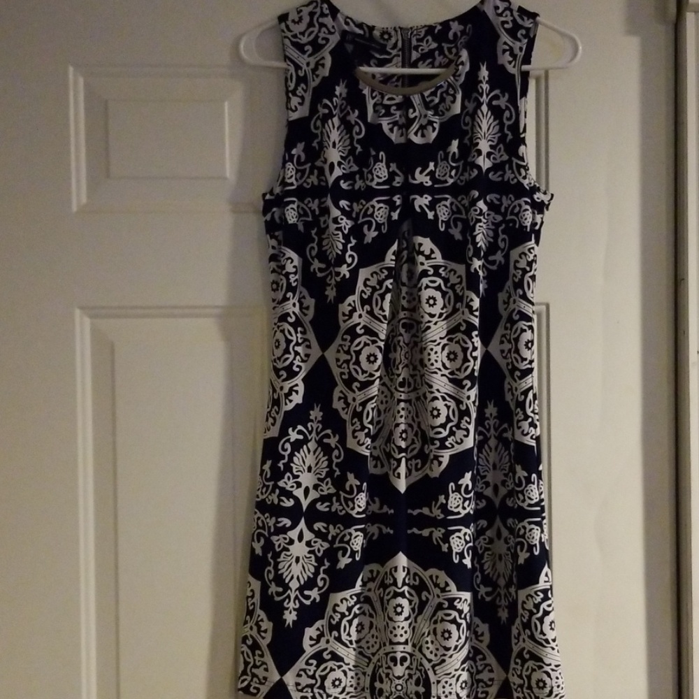 Womens sleeveless dress